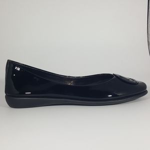 The Flexx Black Patent Ballet Flat with Medallion